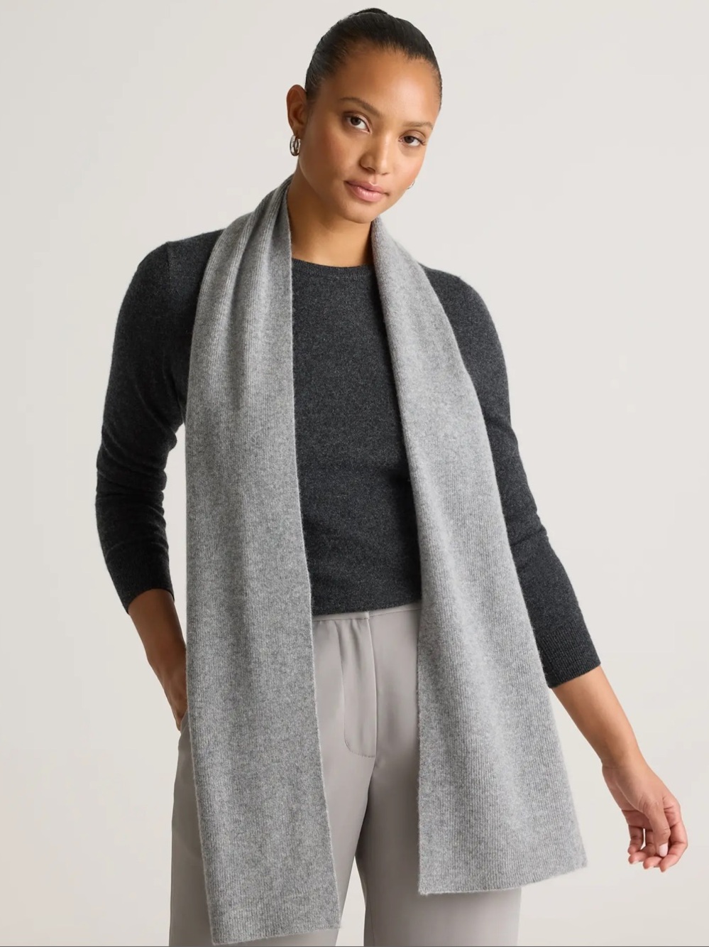Quince Mongolian Cashmere Scarf New with tag 🏷️ Heather Gray